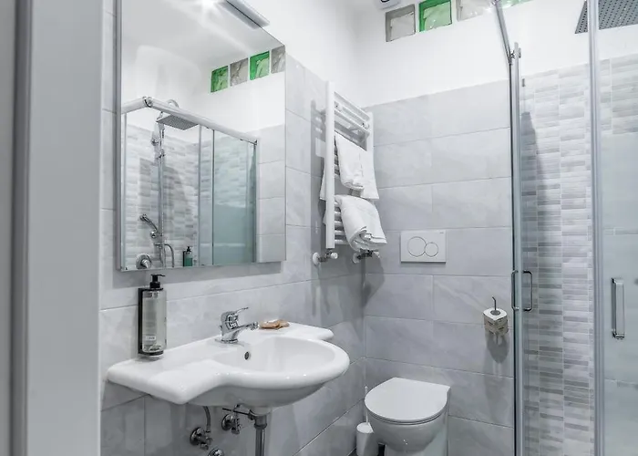 Gasthof In - Termini Train Station 4*